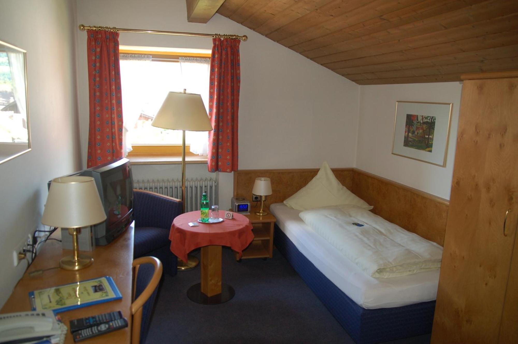 Hotel Garni Otto Huber Oberammergau Dış mekan fotoğraf