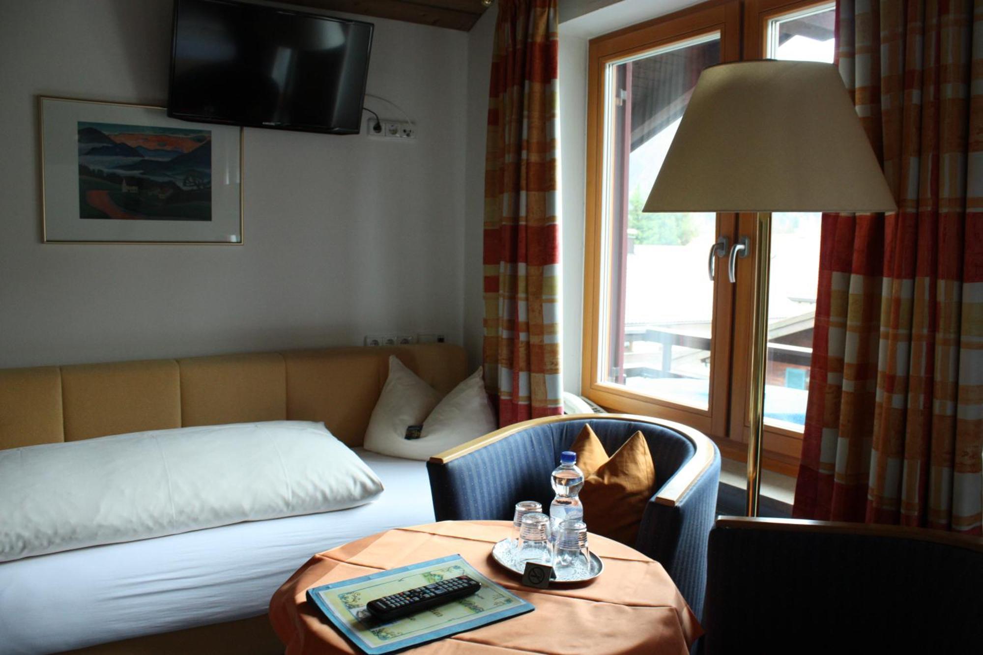 Hotel Garni Otto Huber Oberammergau Oda fotoğraf